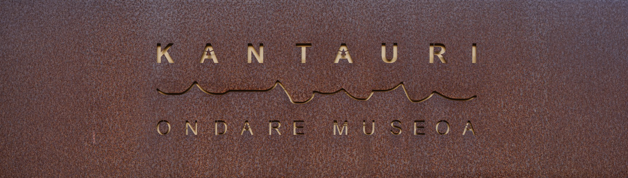 Cartel de Kantauri Ondare Museoa en Zumaia