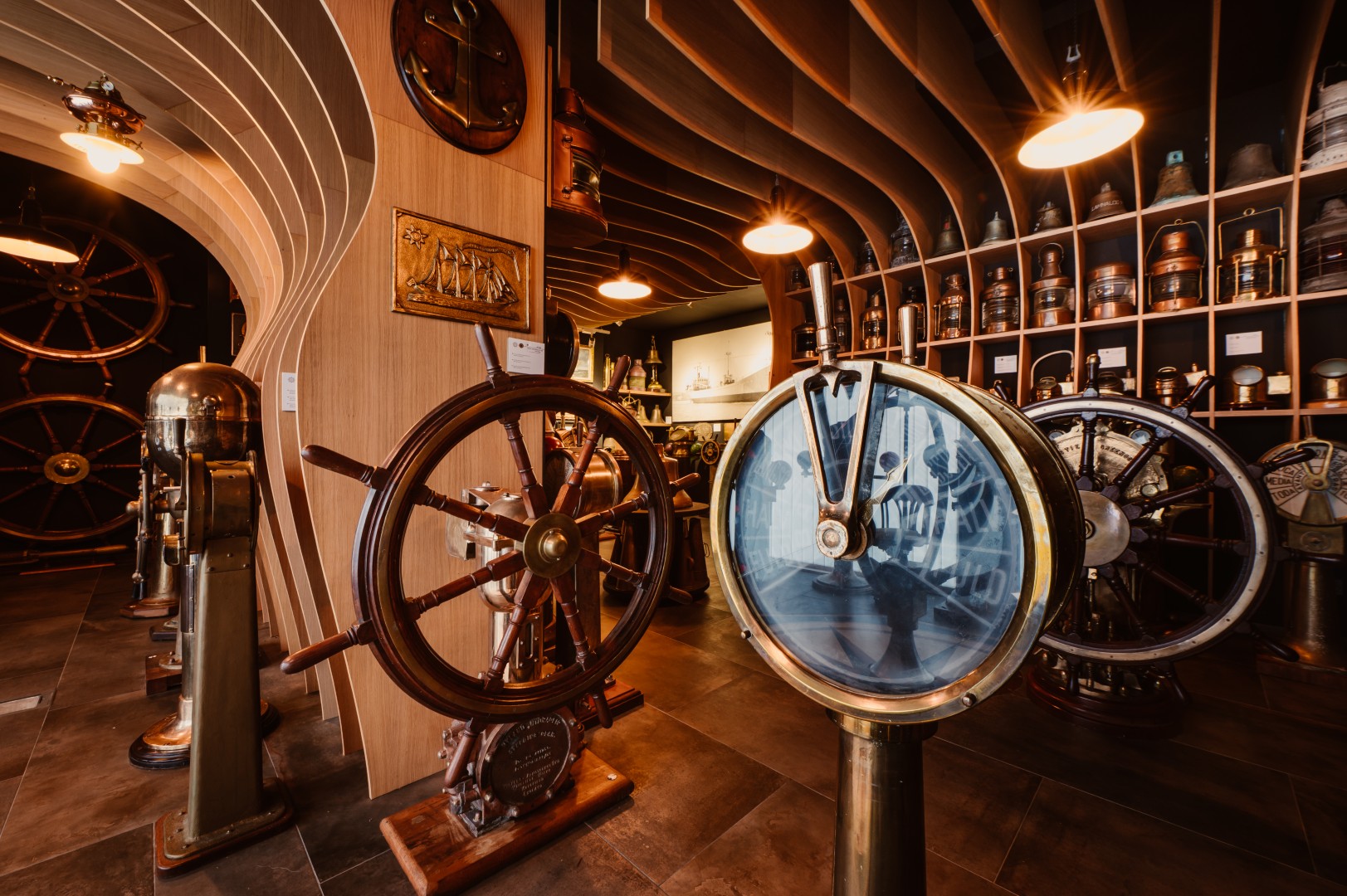 Interior del museo marítimo en Zumaia